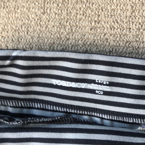 Toad&Co stretchy pencil skirt - Picture 2 of 2